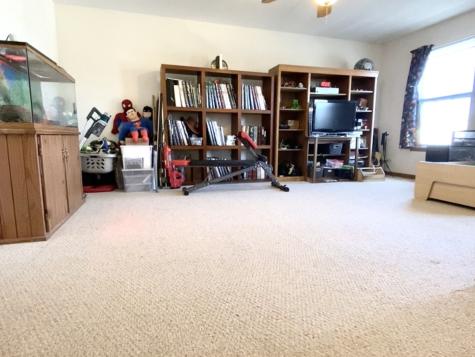 1056 Deertrail Court Antioch IL 60002