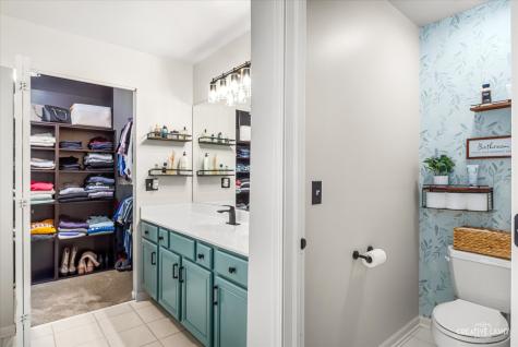 39W470 West Mallory Drive Geneva IL 60134