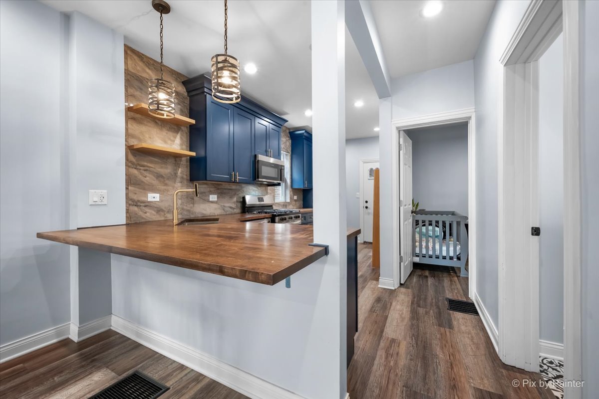 7316 South Wabash Avenue Chicago IL 60619