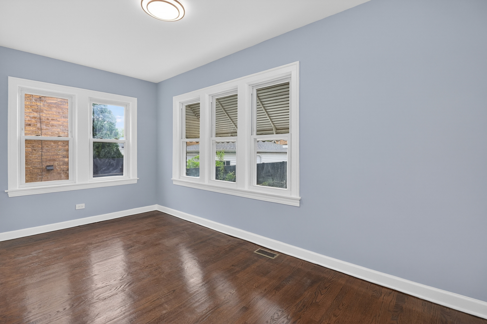 5624 West Pensacola Avenue Chicago IL 60634