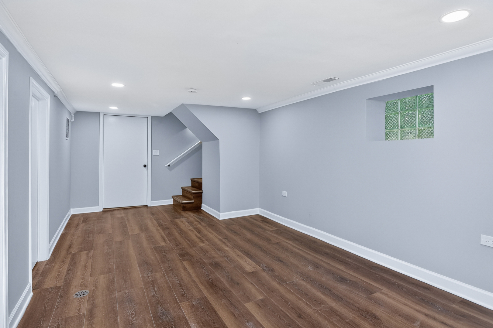 5624 West Pensacola Avenue Chicago IL 60634