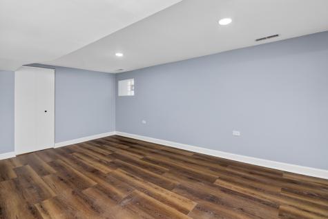 5624 West Pensacola Avenue Chicago IL 60634