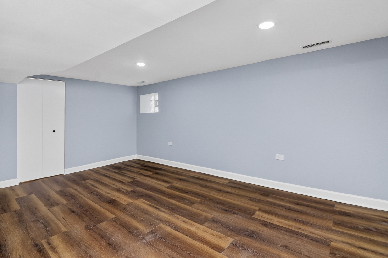 5624 West Pensacola Avenue Chicago IL 60634