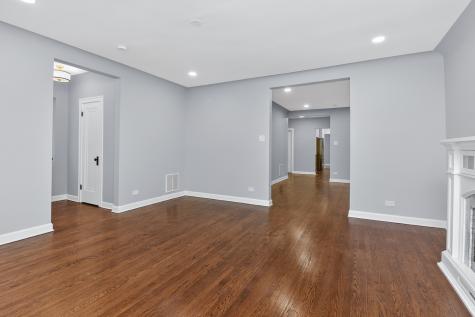 5624 West Pensacola Avenue Chicago IL 60634