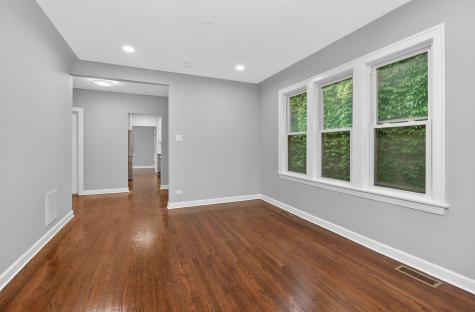 5624 West Pensacola Avenue Chicago IL 60634