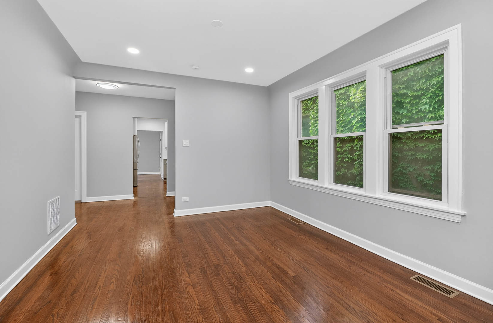 5624 West Pensacola Avenue Chicago IL 60634
