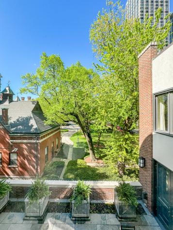 1524 North Astor Street Chicago IL 60610