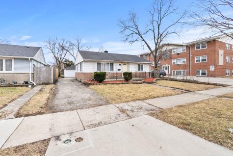 7911 45TH Street Lyons IL 60534