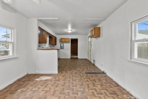 7911 45TH Street Lyons IL 60534