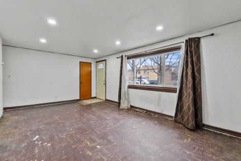 7911 45TH Street Lyons IL 60534