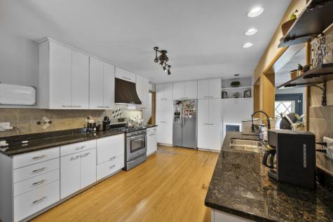 724 Lexington Drive Chicago Heights IL 60411