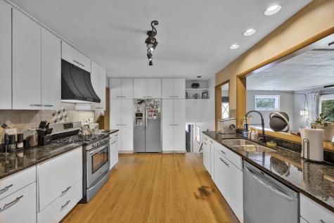 724 Lexington Drive Chicago Heights IL 60411