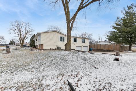 341 Woodlyn Drive Aurora IL 60505