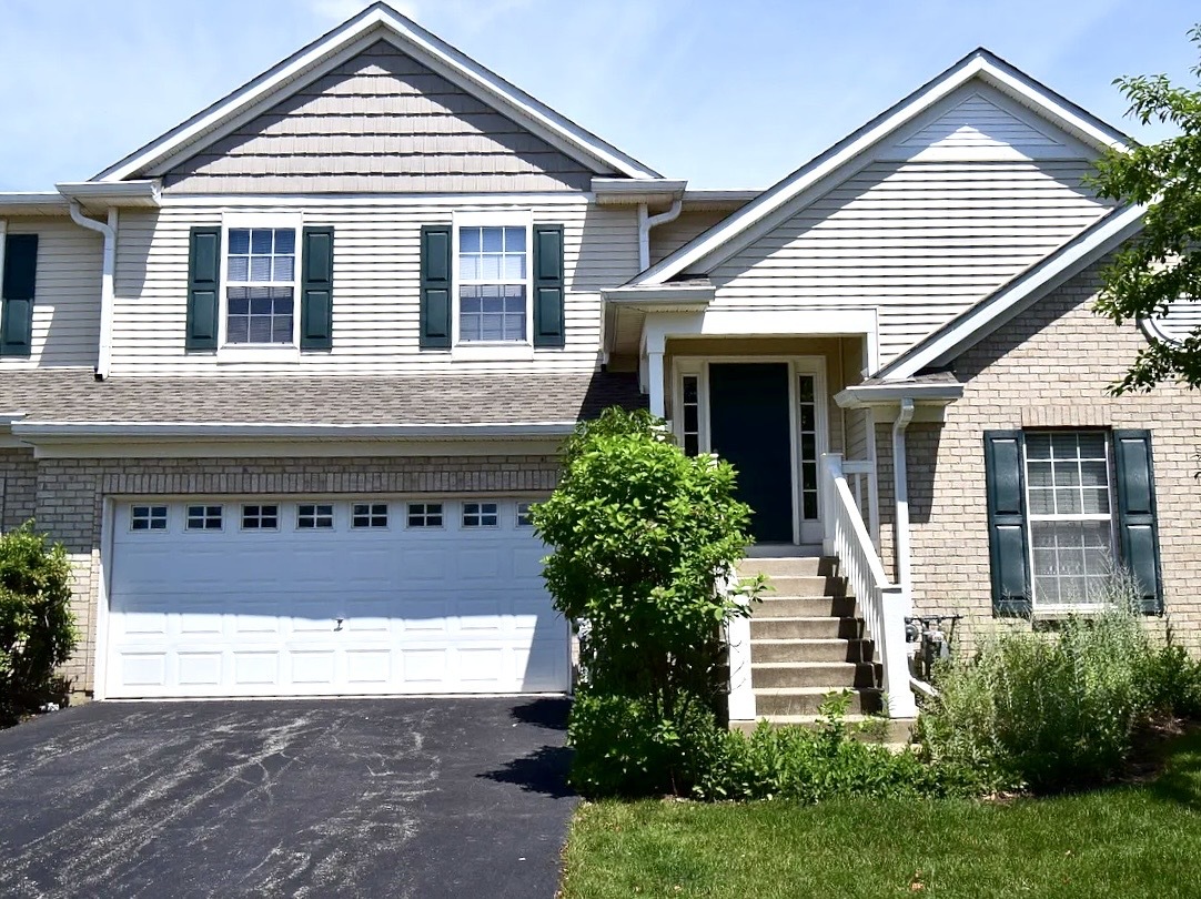 12 Millbrook Court Algonquin IL 60102