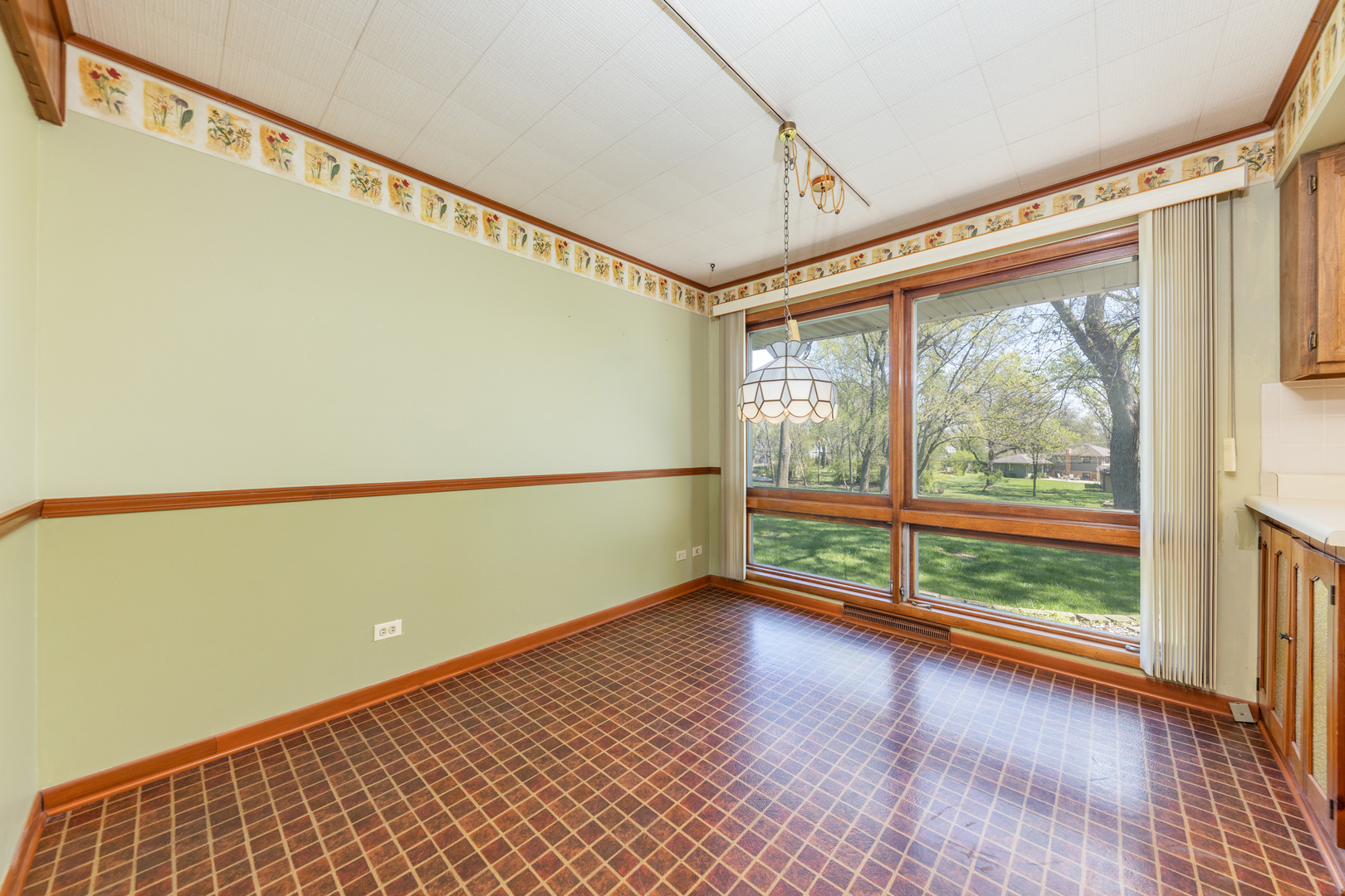 4S629 Radcliff Road Naperville IL 60563