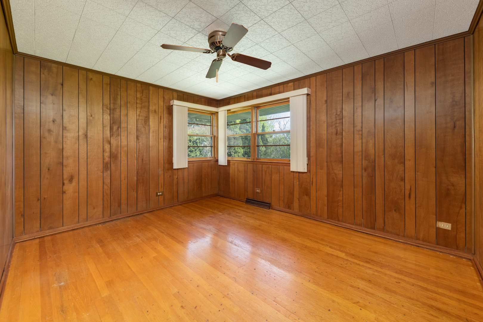 4S629 Radcliff Road Naperville IL 60563