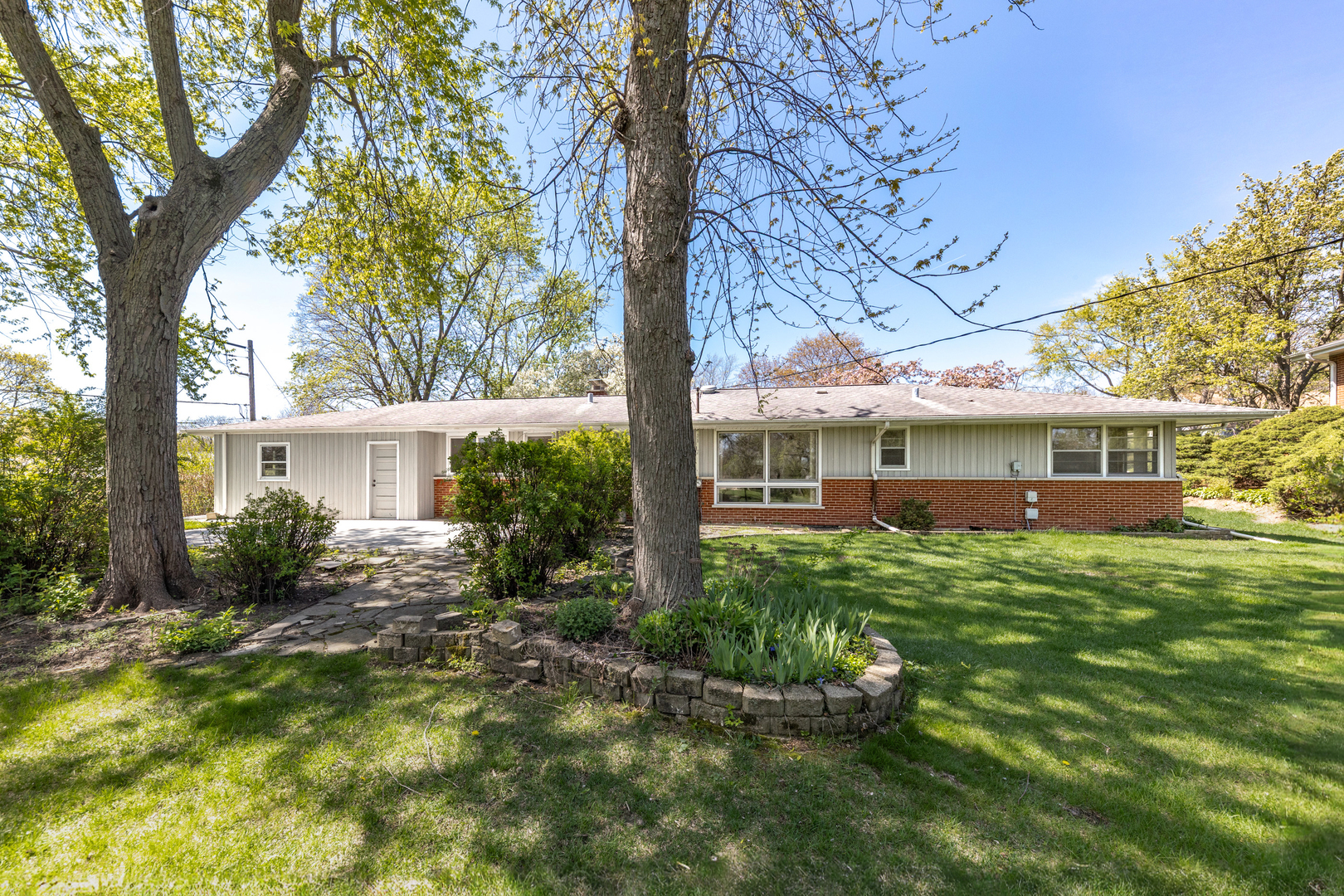 4S629 Radcliff Road Naperville IL 60563