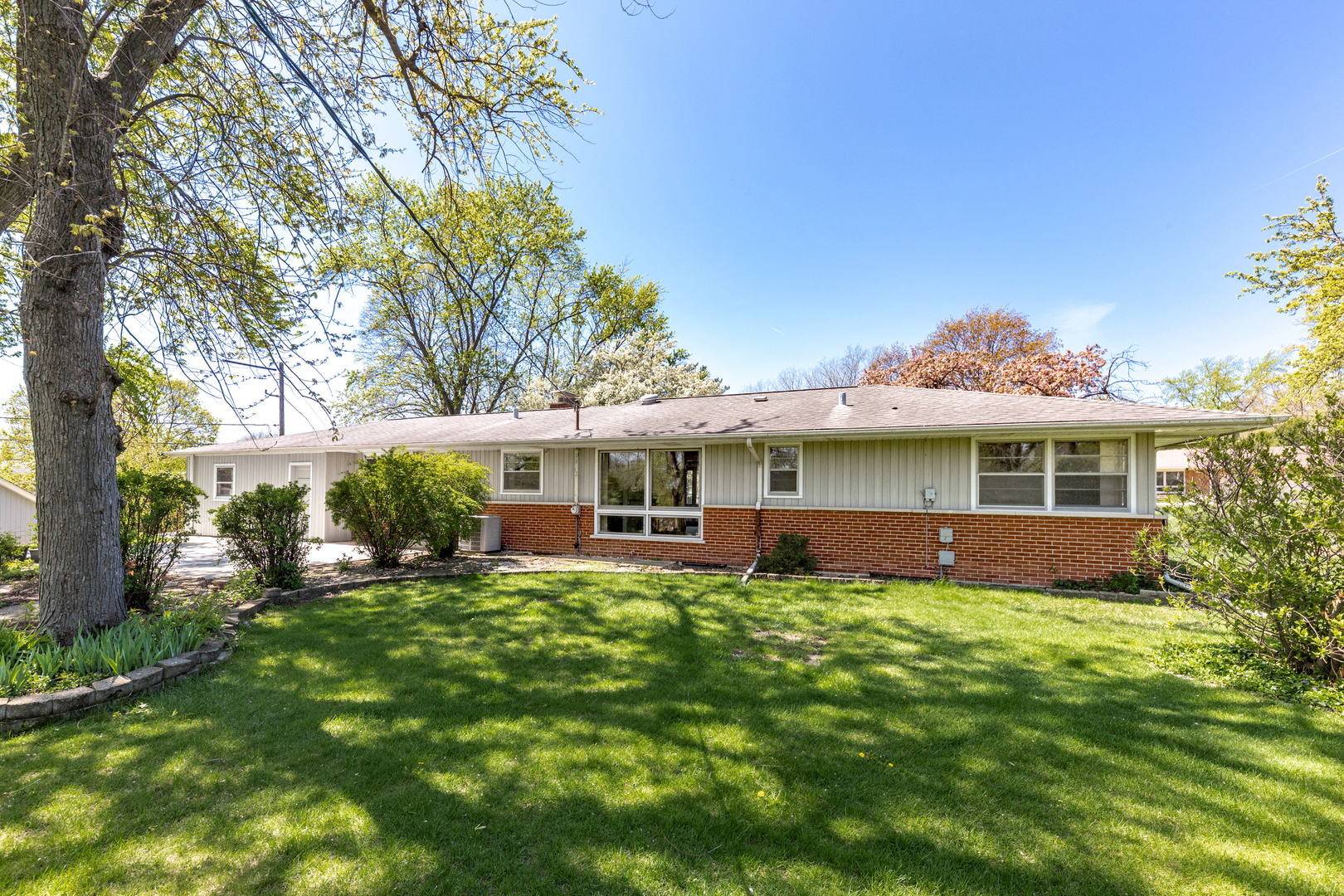 4S629 Radcliff Road Naperville IL 60563