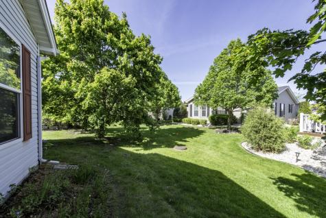 109 Hunter Court Grayslake IL 60030