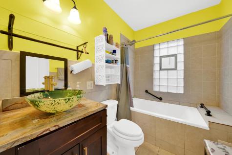 6431 South Maplewood Avenue Chicago IL 60629