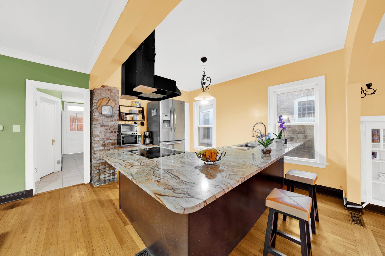 6431 South Maplewood Avenue Chicago IL 60629