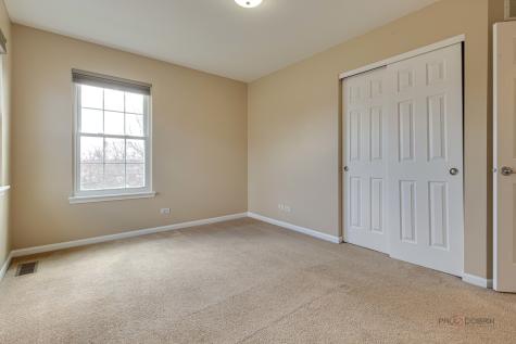 4 Waterton Drive Streamwood IL 60107