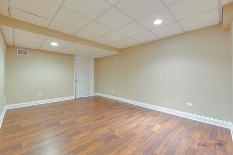 4 Waterton Drive Streamwood IL 60107