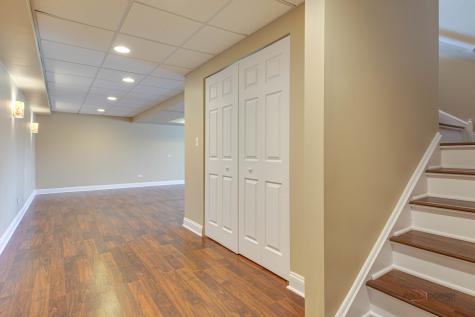 4 Waterton Drive Streamwood IL 60107