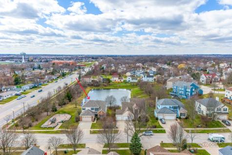 4 Waterton Drive Streamwood IL 60107