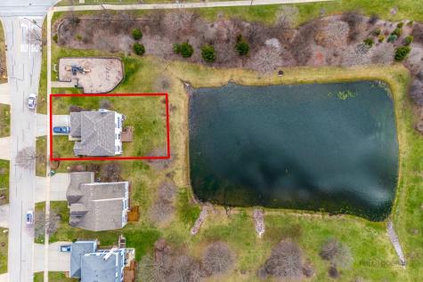 4 Waterton Drive Streamwood IL 60107
