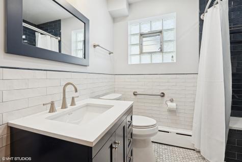 6321 North Merrimac Avenue Chicago IL 60646