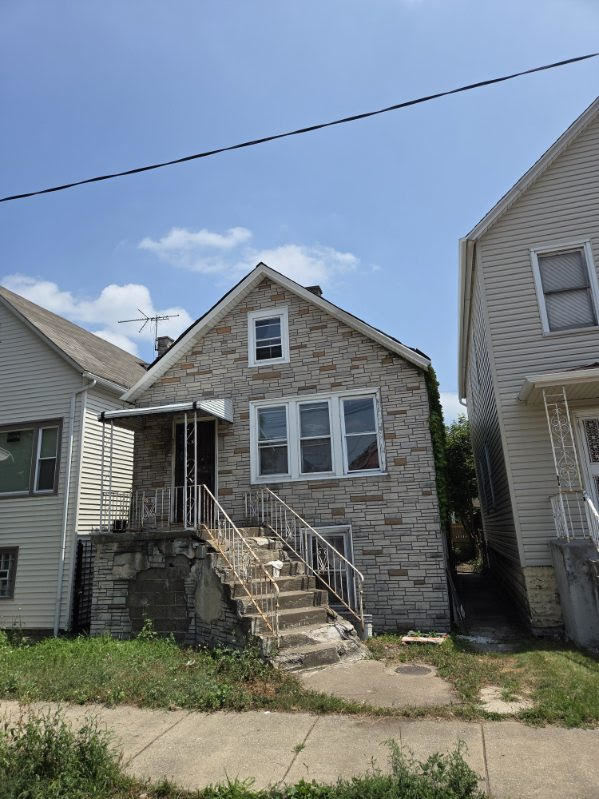 8227 South Commercial Avenue Chicago IL 60617