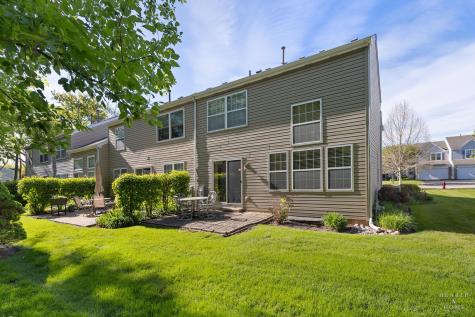 723 Silk Oak Lane Crystal Lake IL 60014