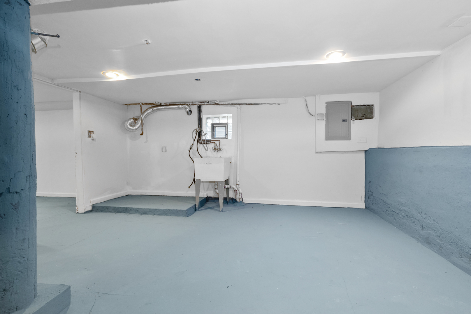 7642 South Dante Avenue Chicago IL 60619