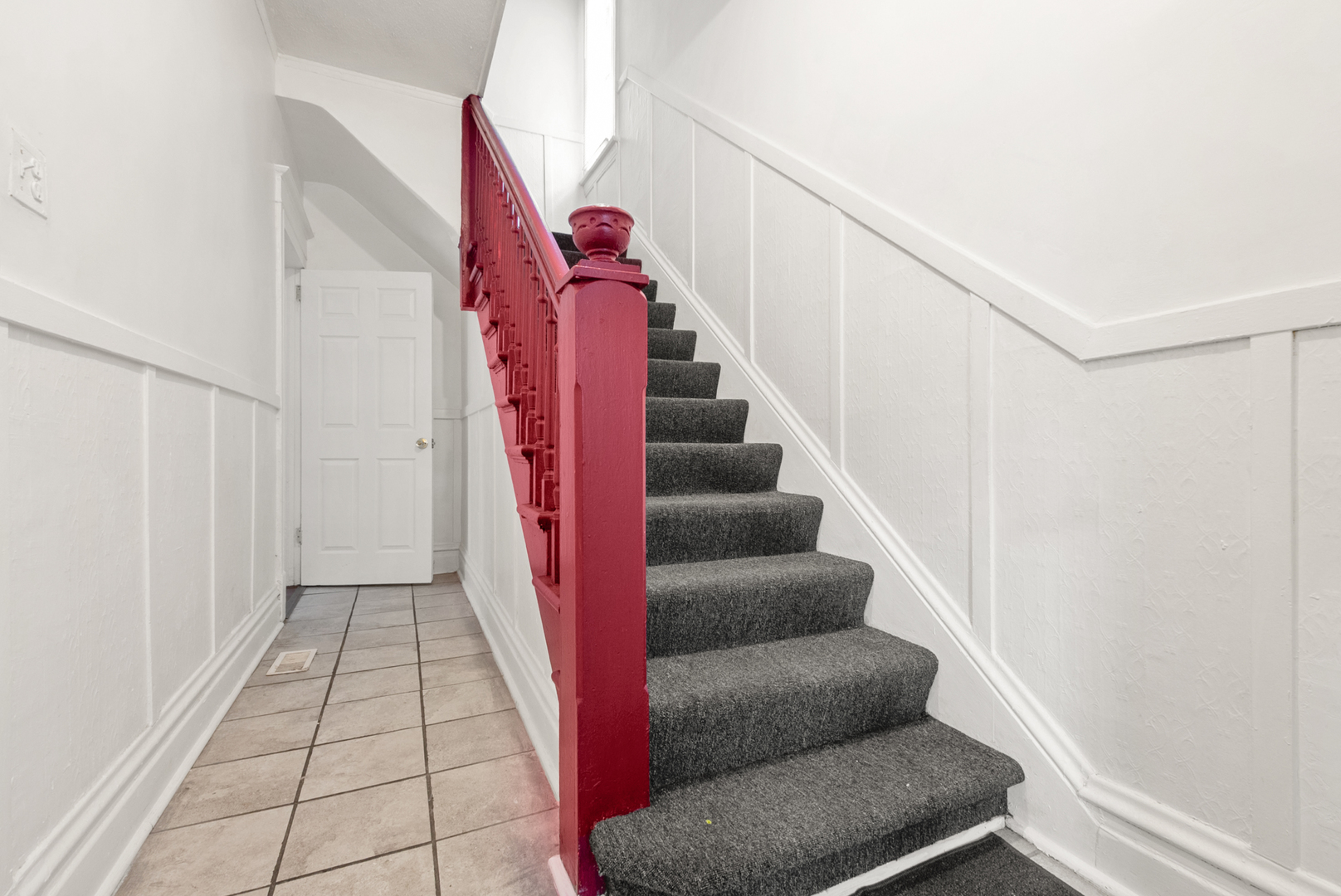 7642 South Dante Avenue Chicago IL 60619