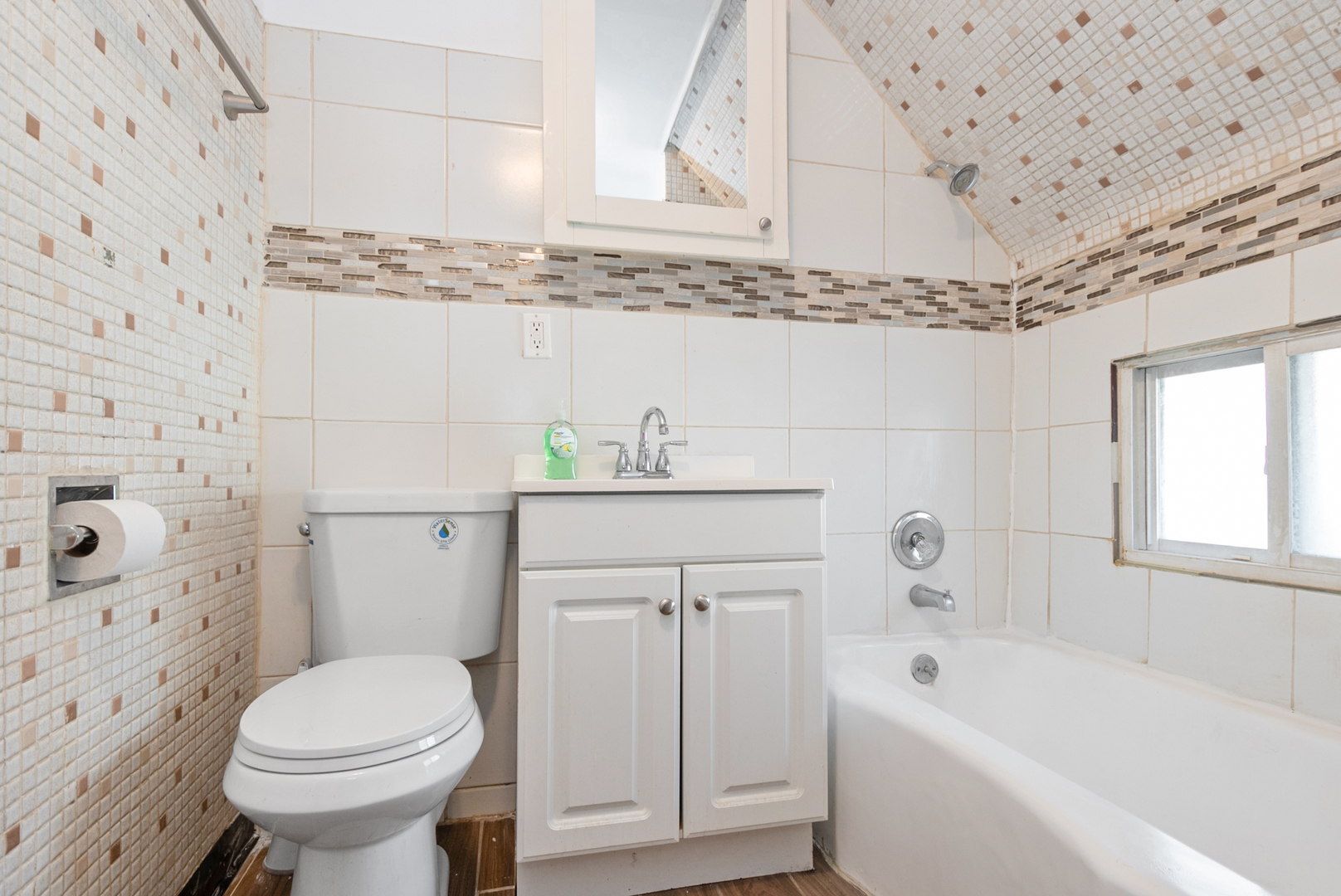 7642 South Dante Avenue Chicago IL 60619