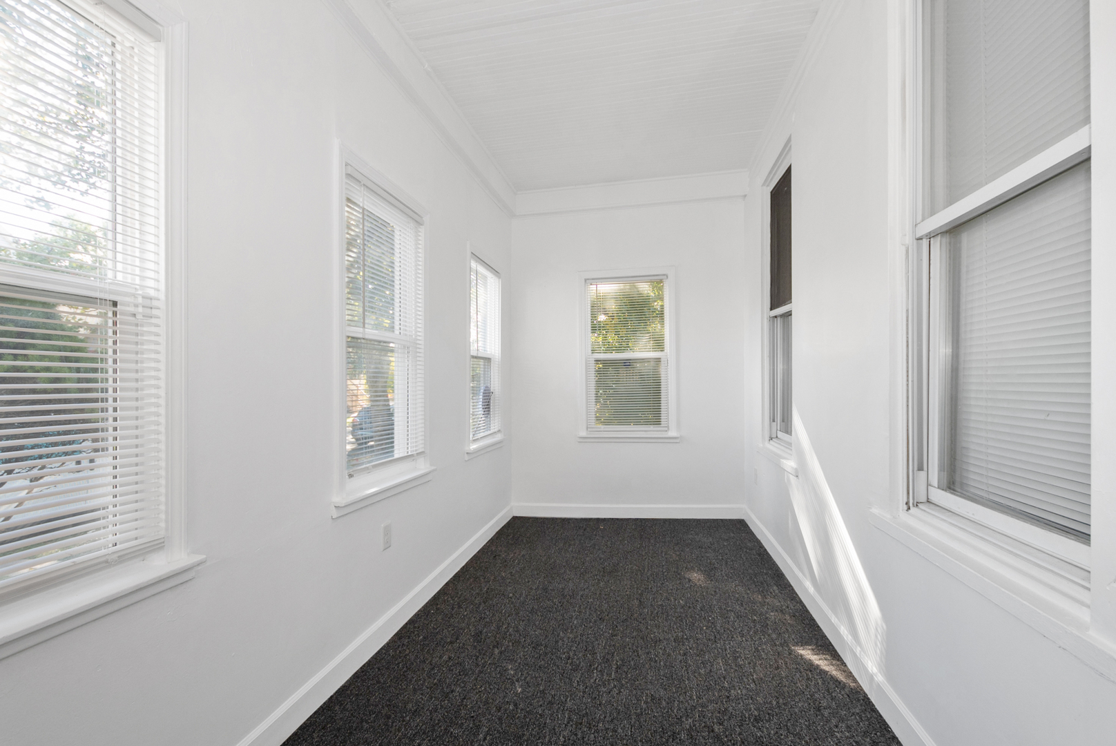 7642 South Dante Avenue Chicago IL 60619