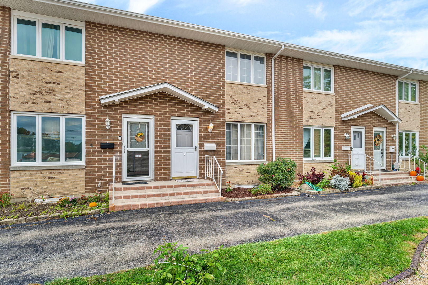 613 East 3rd Street Lockport IL 60441