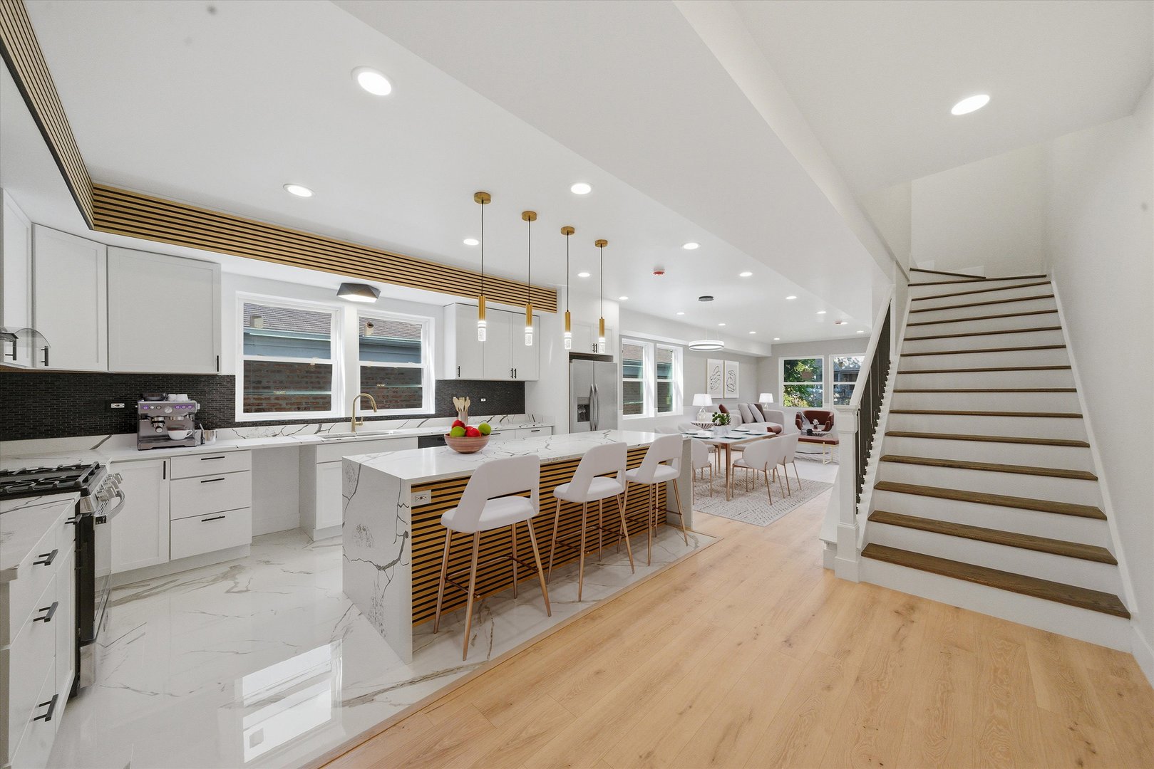 939 North Harding Avenue Chicago IL 60651