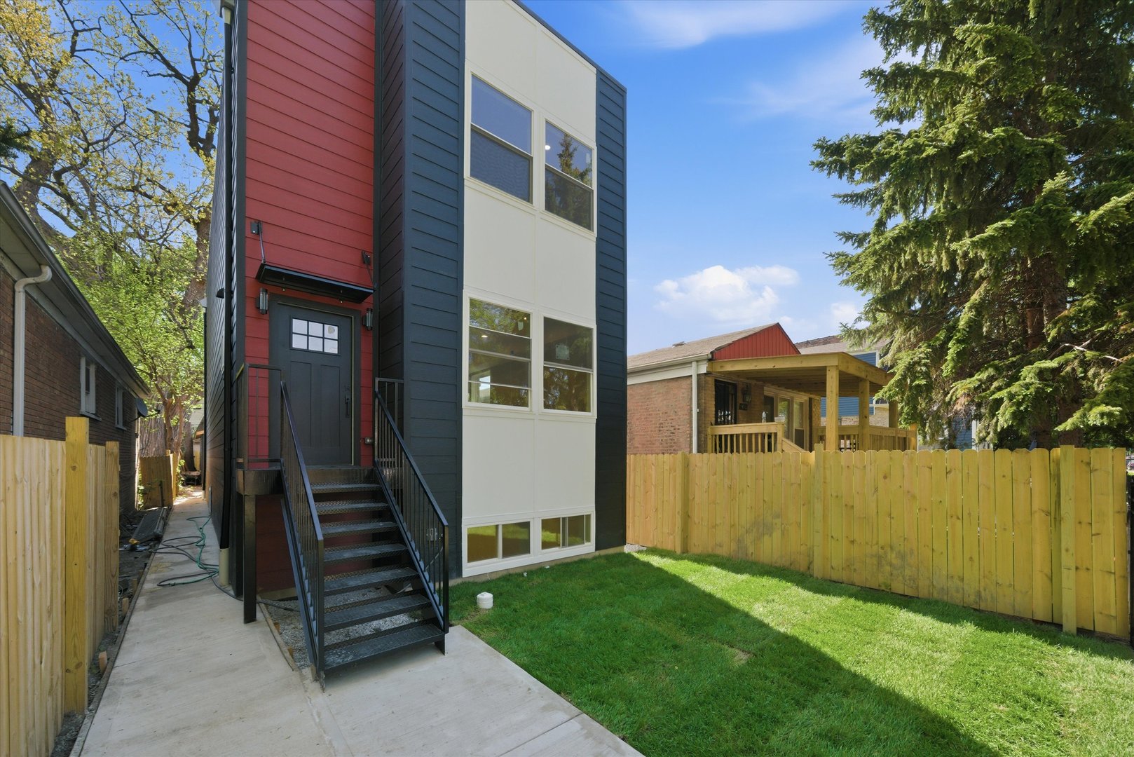 939 North Harding Avenue Chicago IL 60651