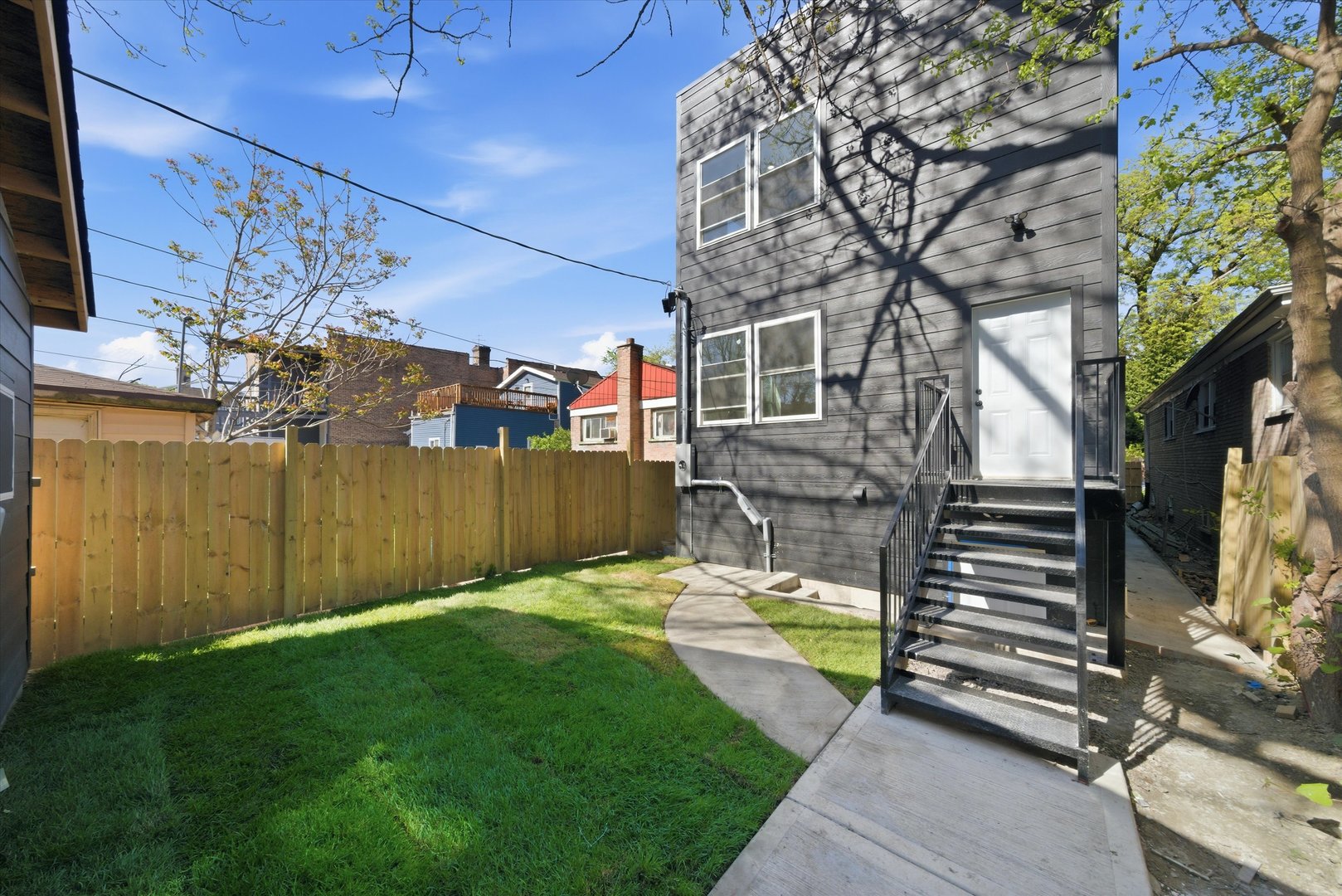 939 North Harding Avenue Chicago IL 60651