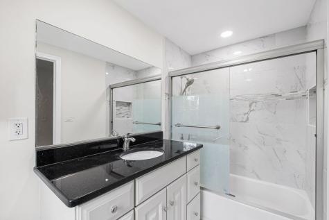 1115 Antique Lane Northbrook IL 60062