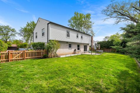 1115 Antique Lane Northbrook IL 60062