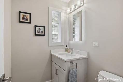 502 South Louis Street Mount Prospect IL 60056