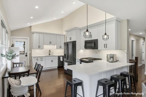 502 South Louis Street Mount Prospect IL 60056