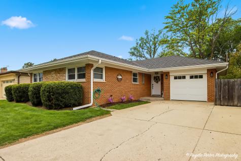 502 South Louis Street Mount Prospect IL 60056