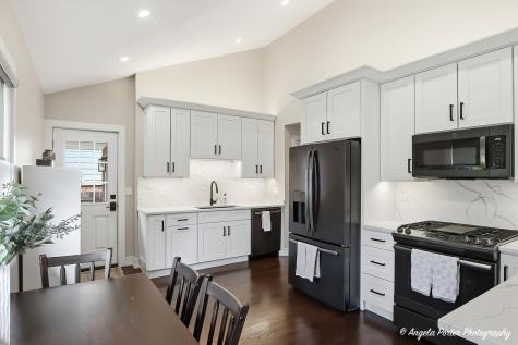 502 South Louis Street Mount Prospect IL 60056