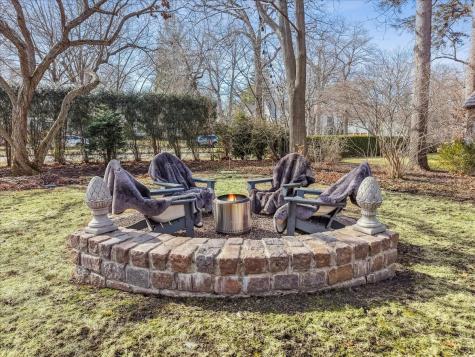 552 Sunrise Avenue Lake Bluff IL 60044