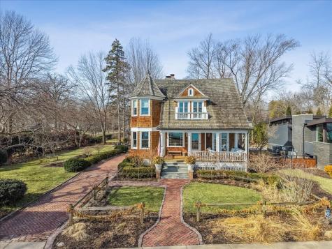 552 Sunrise Avenue Lake Bluff IL 60044