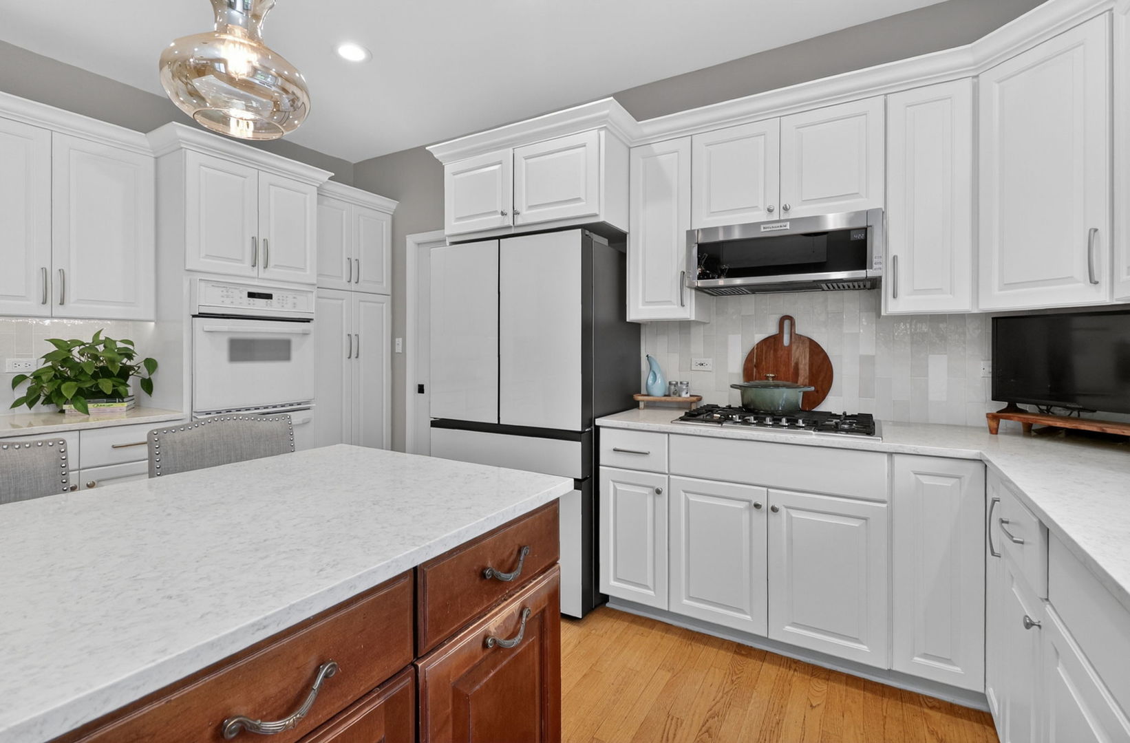 1376 Chapman Drive Darien IL 60561